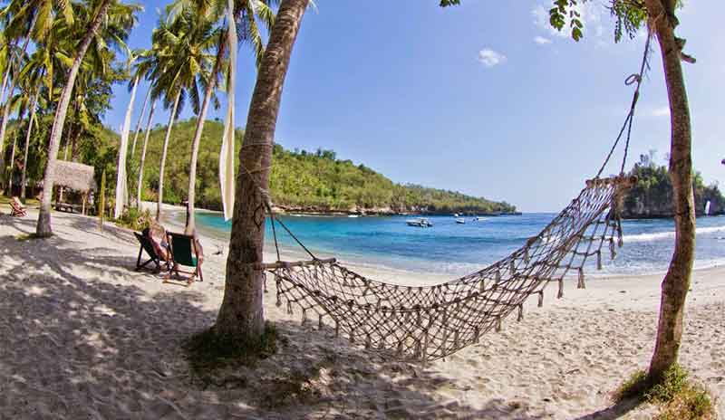 crystal bay beach nusa penida