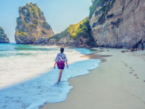 crystal bay beach nusa penida